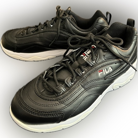 Women's Fila Ray 014 Leather Sneakers BLACK / FILA RED / WHITE, W8 - Picture 1 of 7